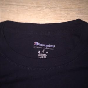 champion medium t-shirt.